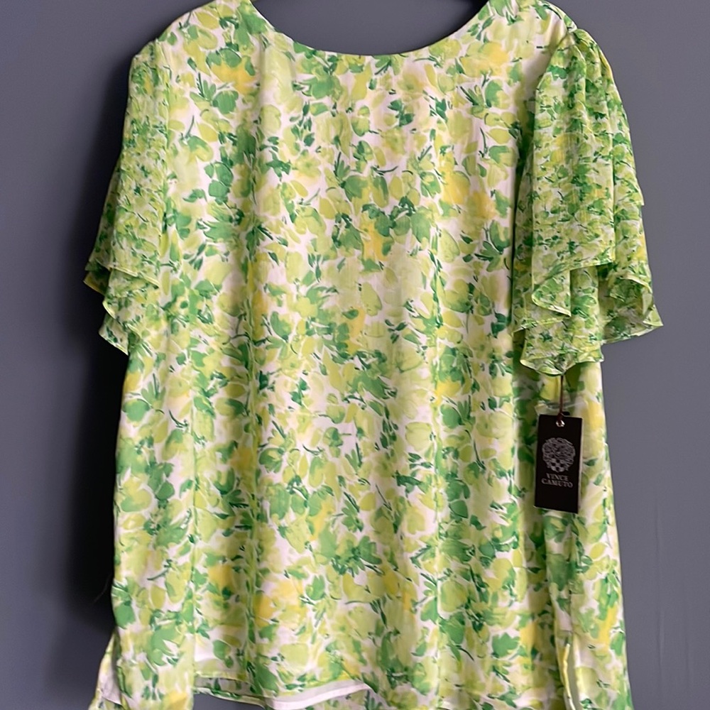 Vince Camuto green top 2x
